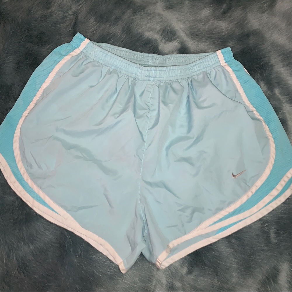 Nike Tempo Shorts sz medium